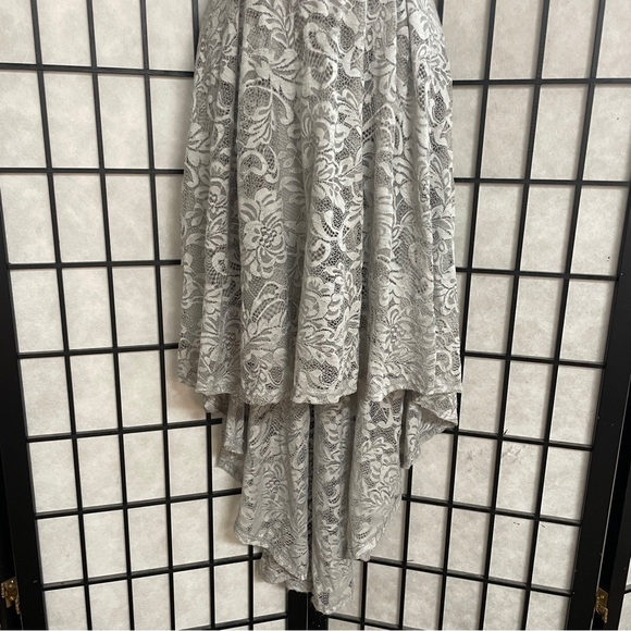 Bery love, ladies floral lace dress size medium - Picture 4 of 9